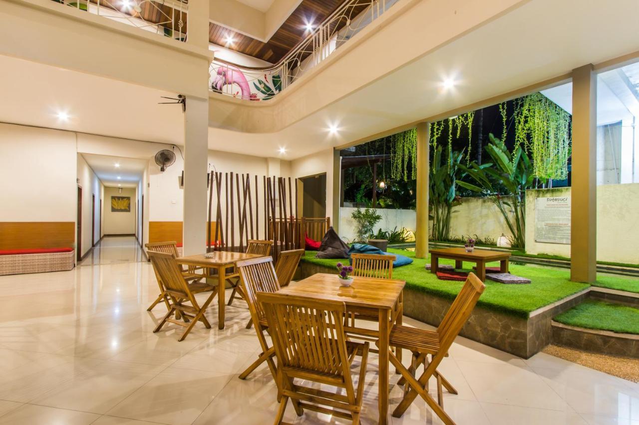 Kuta Suci Guesthouse Екстер'єр фото